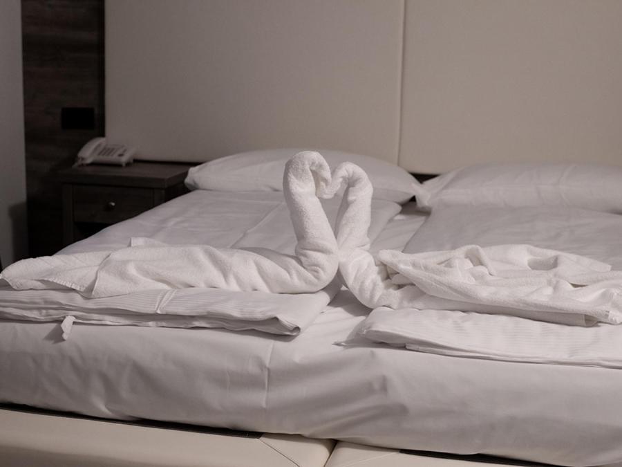 Hotel De Nac Torbole Sul Garda Eksteriør billede