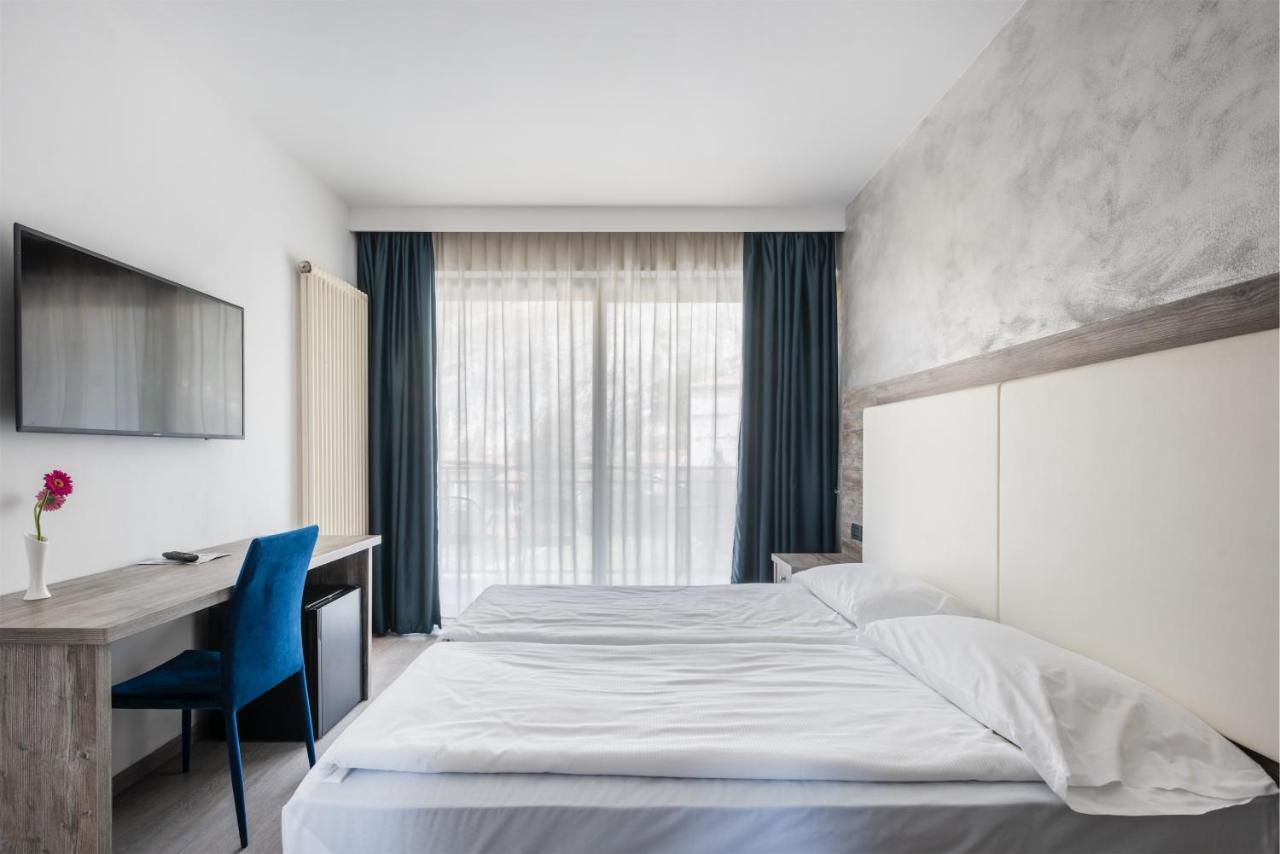 Hotel De Nac Torbole Sul Garda Eksteriør billede