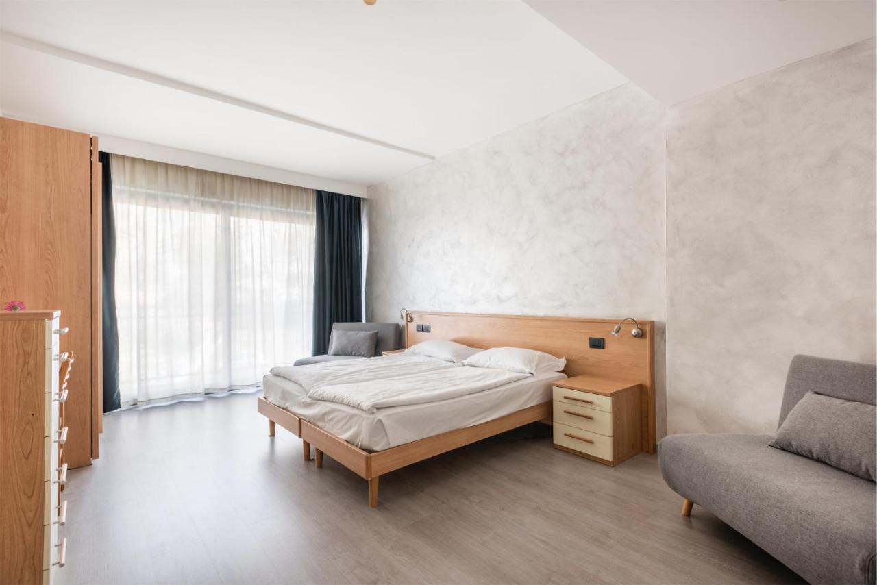 Hotel De Nac Torbole Sul Garda Eksteriør billede