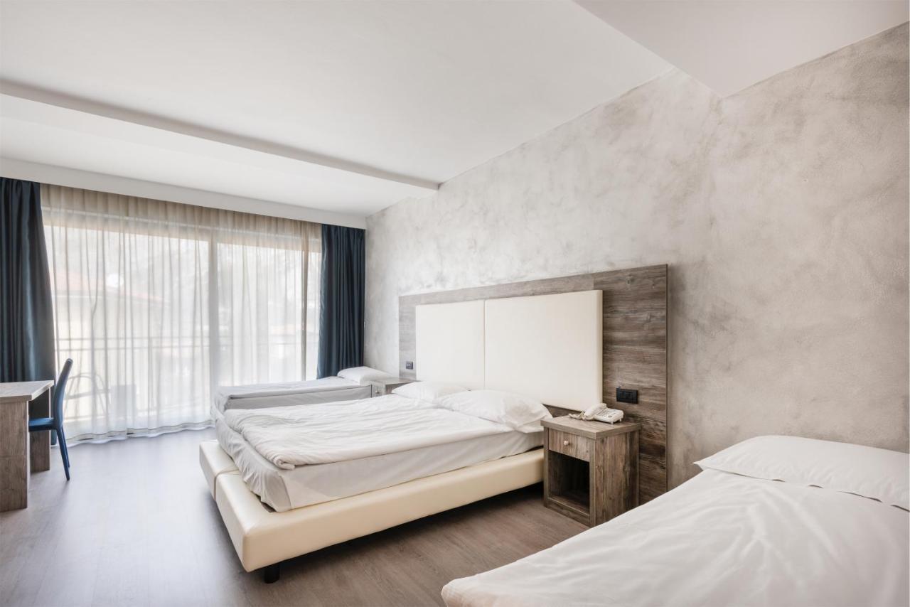 Hotel De Nac Torbole Sul Garda Eksteriør billede