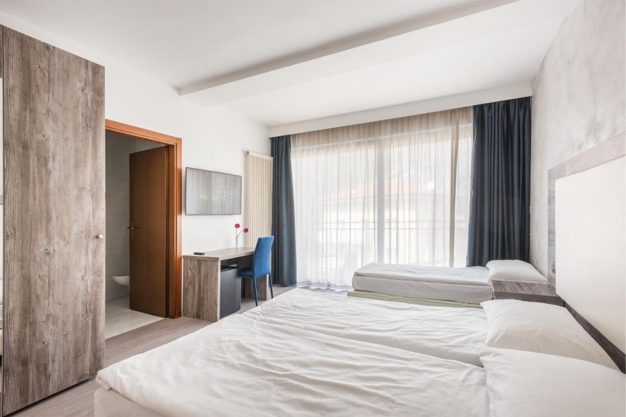 Hotel De Nac Torbole Sul Garda Eksteriør billede