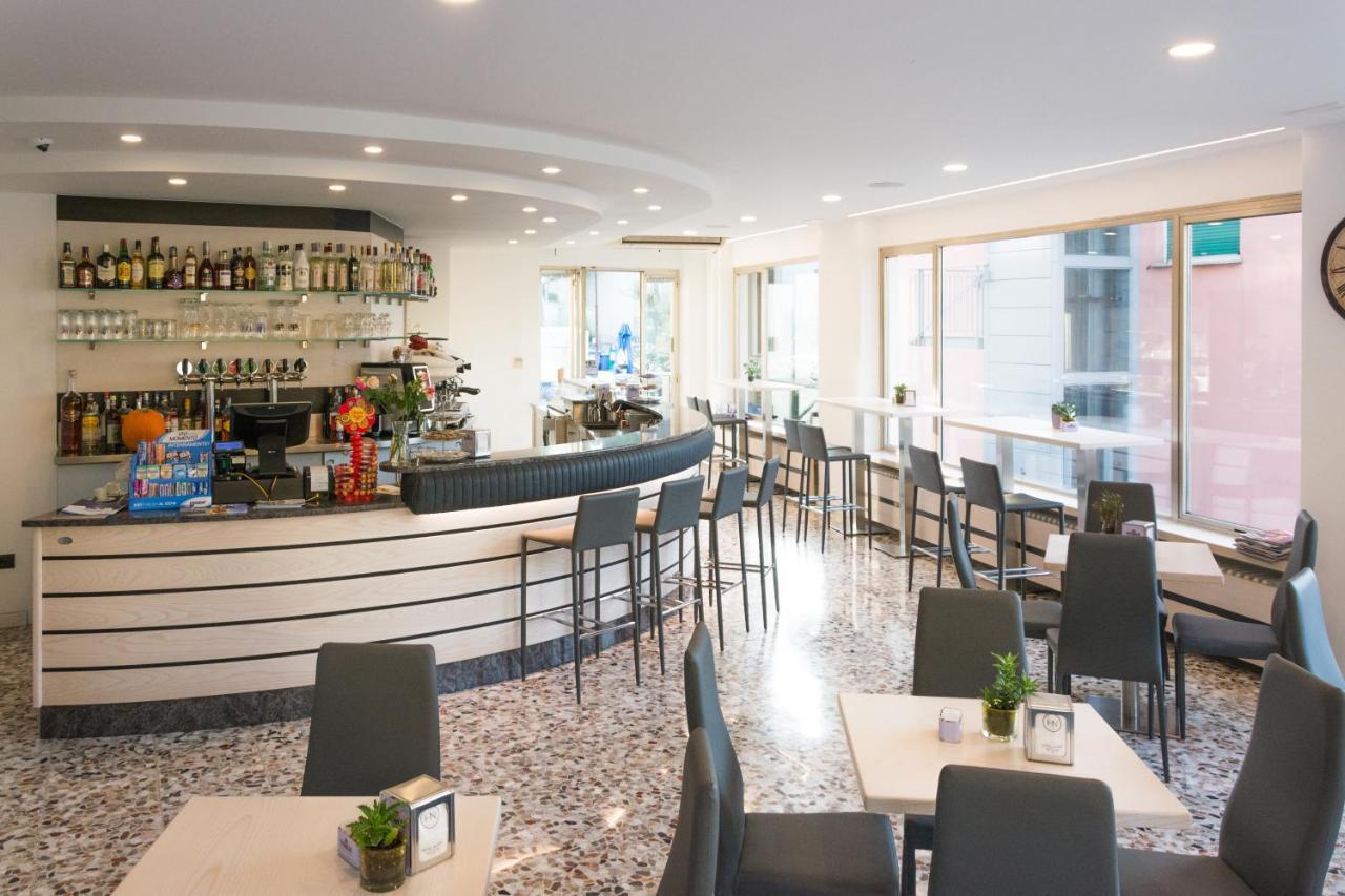 Hotel De Nac Torbole Sul Garda Eksteriør billede